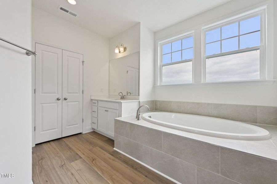 63-web-or-mls-Whimbrel Ct-S0908-063