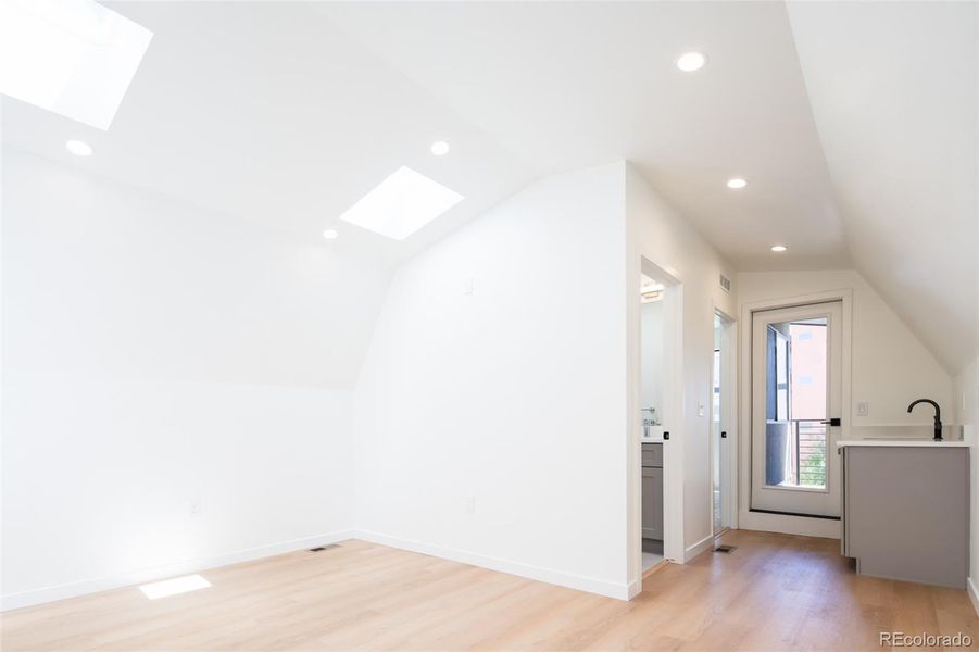 Spacious, unfurnished interior of a new home in , Denver (Image 28).