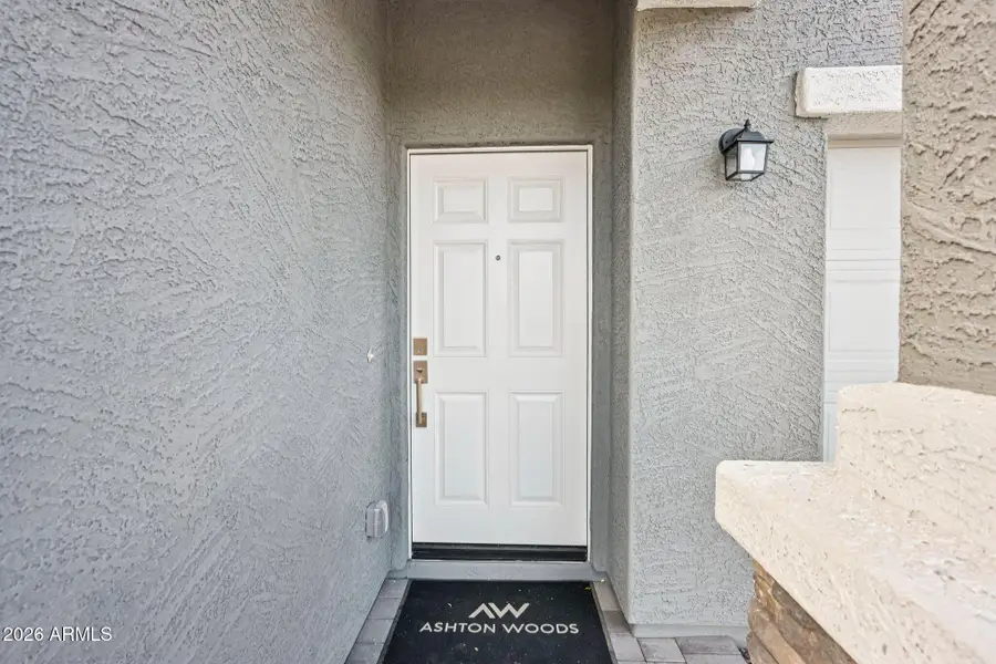 4-web-or-mls-La Senda Dr W-S1103-004