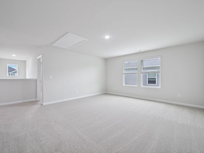 Spacious, unfurnished interior of a new home in Oak Manor - Signature Series, Garner (Image 15).