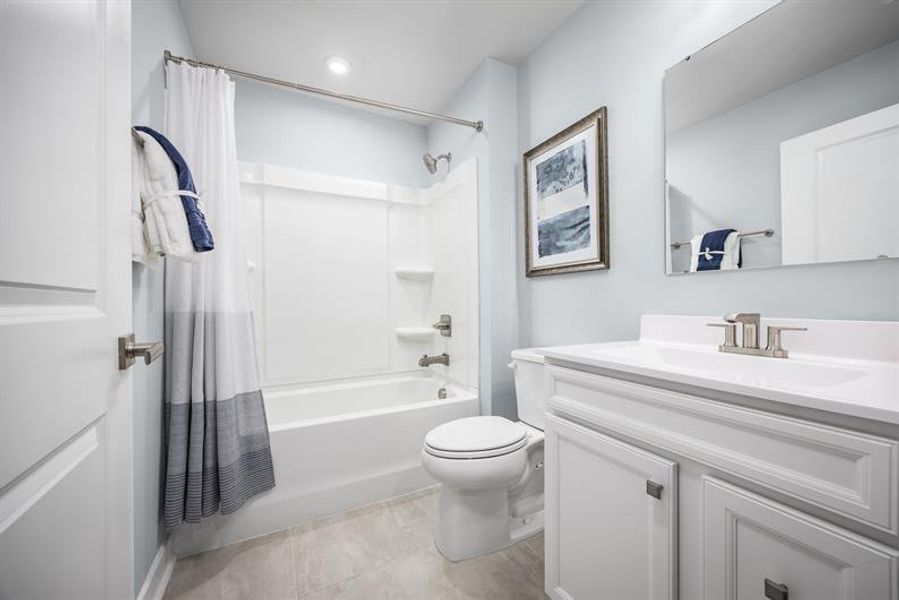 Representative furnished interior of a home built from the Aruba Bay by Ryan Homes in Carolina Crofts, Greenville (Image 12).