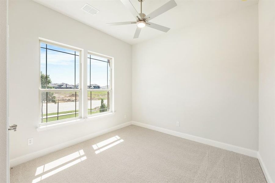 Spacious, unfurnished interior of a new home in Sunset Ridge, Alvarado (Image 23).