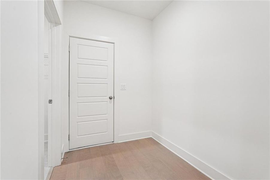 Spacious, unfurnished interior of a new home in Fireside Farms, Dawsonville (Image 23).