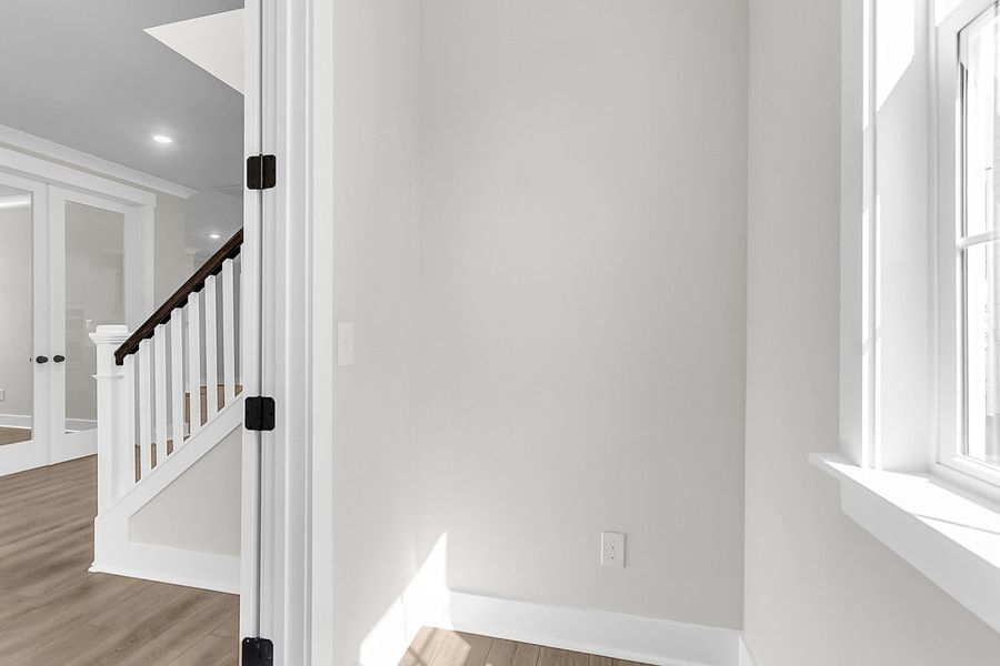 Spacious, unfurnished interior of a new home in Pineland Preserve, Summerville (Image 20). Spacious, unfurnished interior of a new home in Pineland Preserve, Summerville (Image 20).