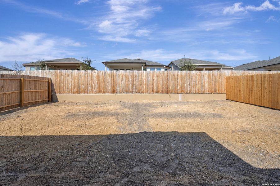 Exterior details and patio area of a home in Hunters Ranch, San Antonio (Image 4).