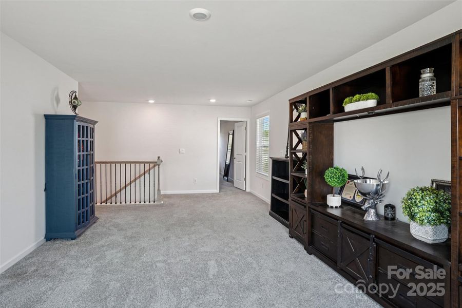 Image 42 of a home in Falls Cove.