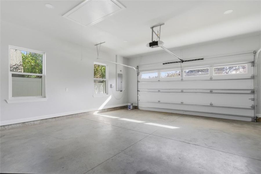 Spacious, unfurnished interior of a new home in , St. Petersburg (Image 44).