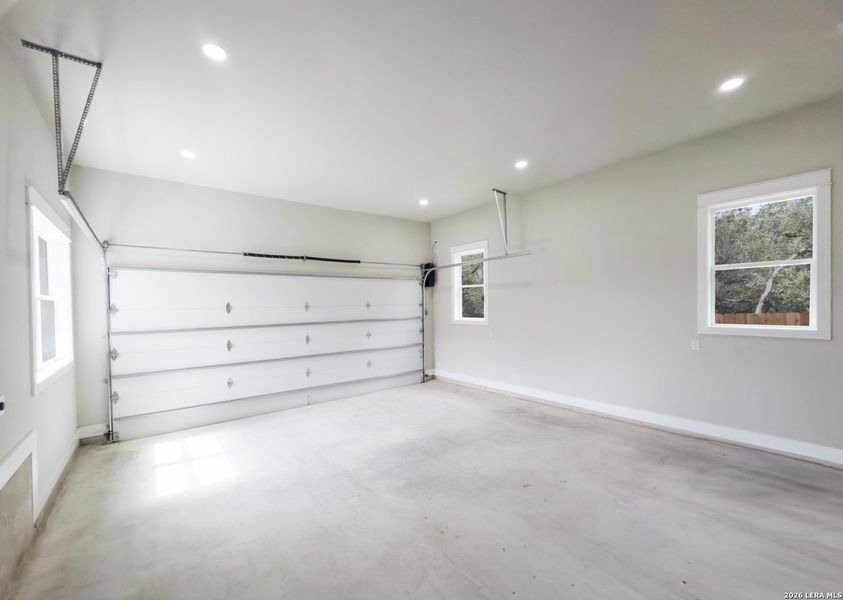 Spacious, unfurnished interior of a new home in , Spring Branch (Image 23).