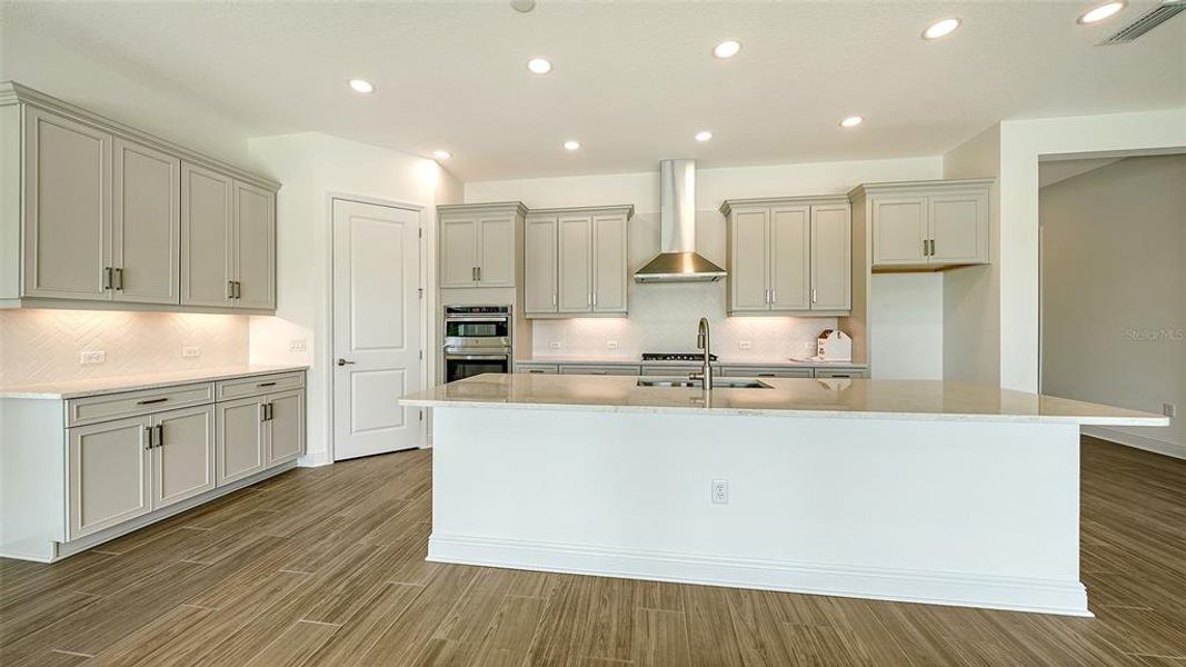 Furnished interior view inside a new home in Canoe Creek, Parrish (Image 11). Furnished interior view inside a new home in Canoe Creek, Parrish (Image 11).