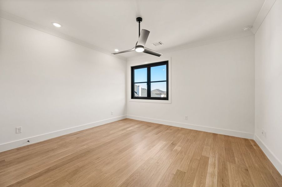 Spacious, unfurnished interior of a new home in Montclair, Prosper (Image 44). Spacious, unfurnished interior of a new home in Montclair, Prosper (Image 44).