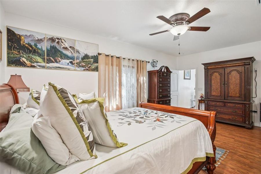 Furnished interior view inside a new home in , St. Petersburg (Image 22).