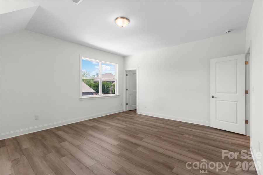 Spacious, unfurnished interior of a new home in , Hickory (Image 33).