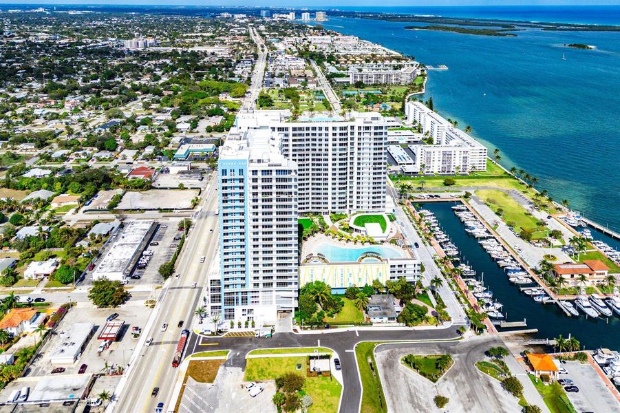 033-220LakeShoreDrive-1613-LakePark-FL-3 033-220LakeShoreDrive-1613-LakePark-FL-3