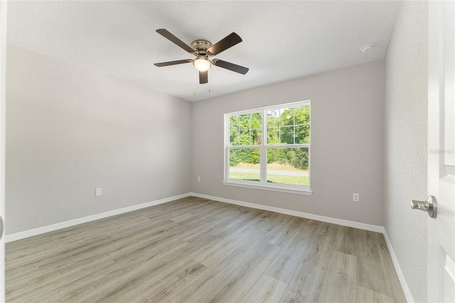 Spacious, unfurnished interior of a new home in , Ocala (Image 30).