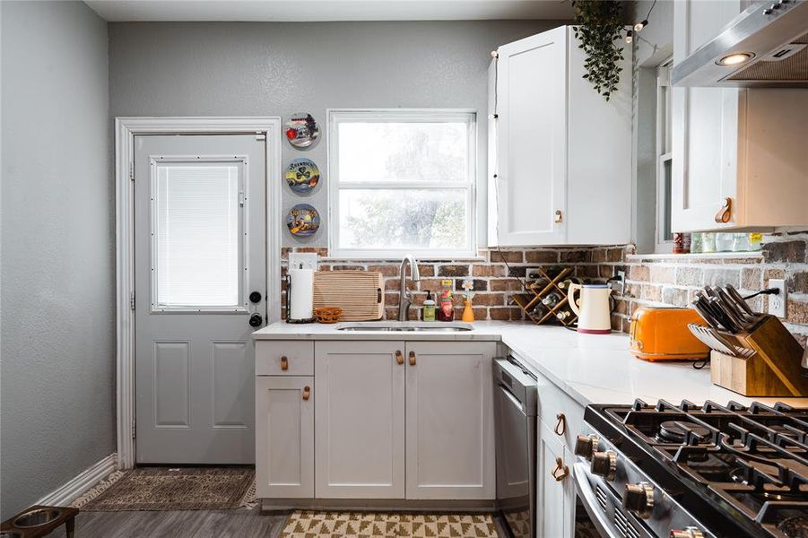 Furnished interior view inside a new home in , Fort Worth (Image 14). Furnished interior view inside a new home in , Fort Worth (Image 14).