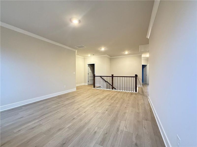 Spacious, unfurnished interior of a new home in Ponderosa Farms Manor, Gainesville (Image 30).