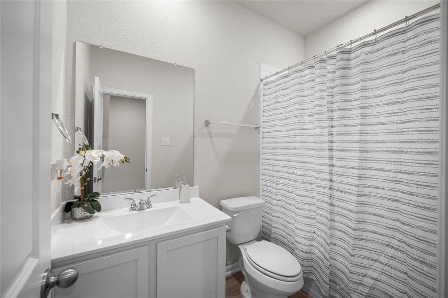 Guest Bathroom Guest Bathroom