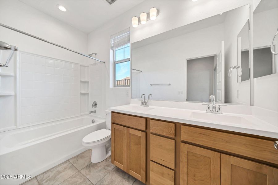 10223 W Piccadilly Rd, Avondale