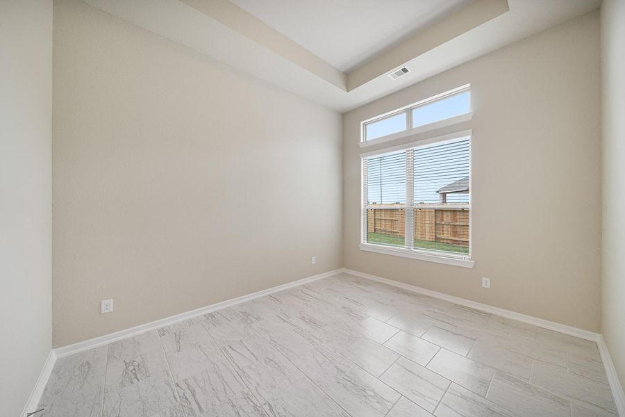 Spacious, unfurnished interior of a new home in The Highlands, Porter (Image 13). Spacious, unfurnished interior of a new home in The Highlands, Porter (Image 13).