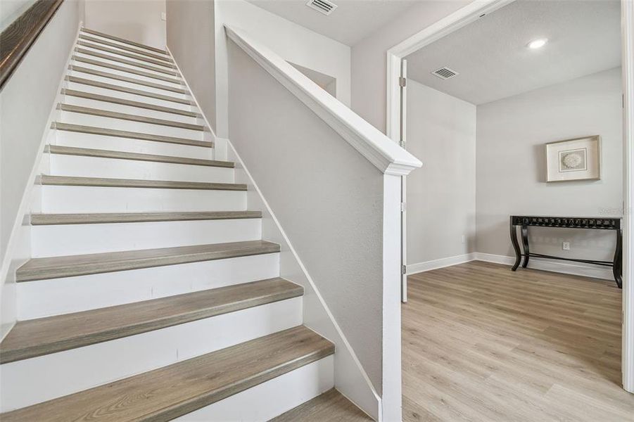 Spacious, unfurnished interior of a new home in , Tampa (Image 22).