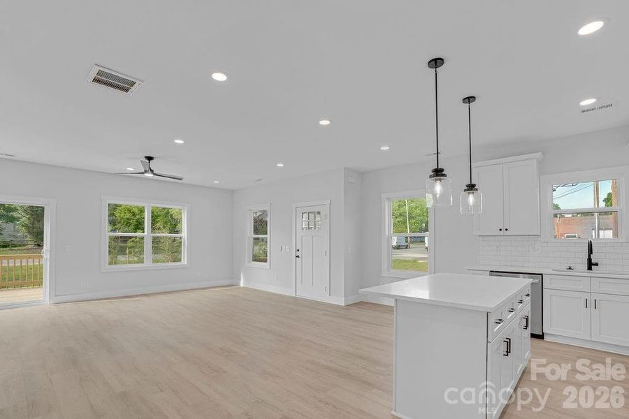 Spacious, unfurnished interior of a new home in , Gastonia (Image 26).