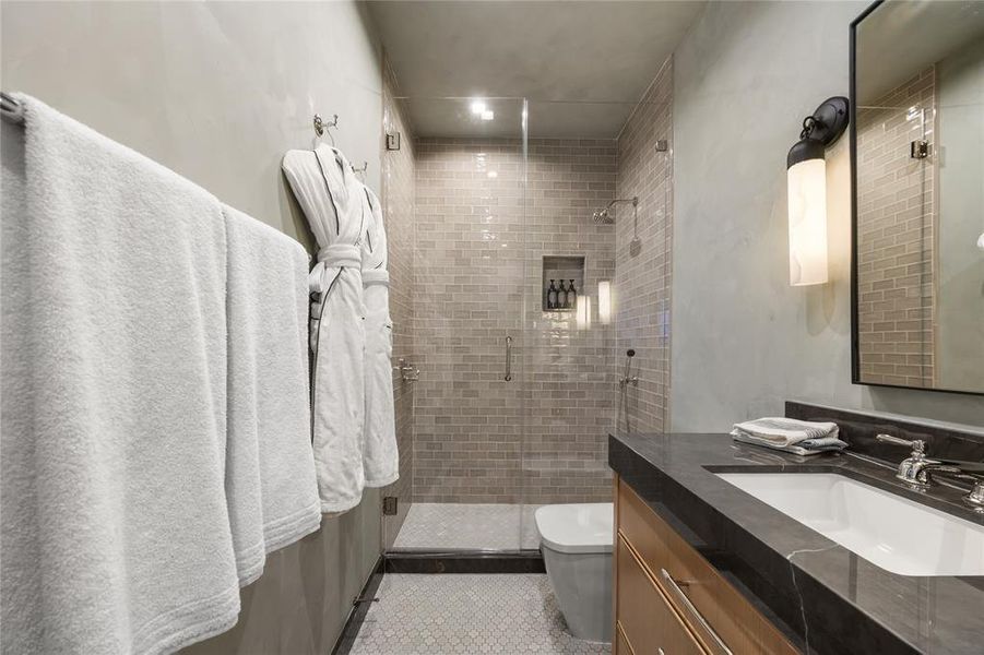 Furnished interior view inside a new home in , Fort Worth (Image 24).