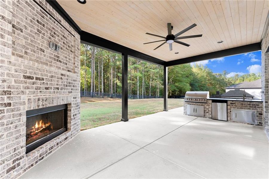 Exterior details and patio area of a home in , Hoschton (Image 35).