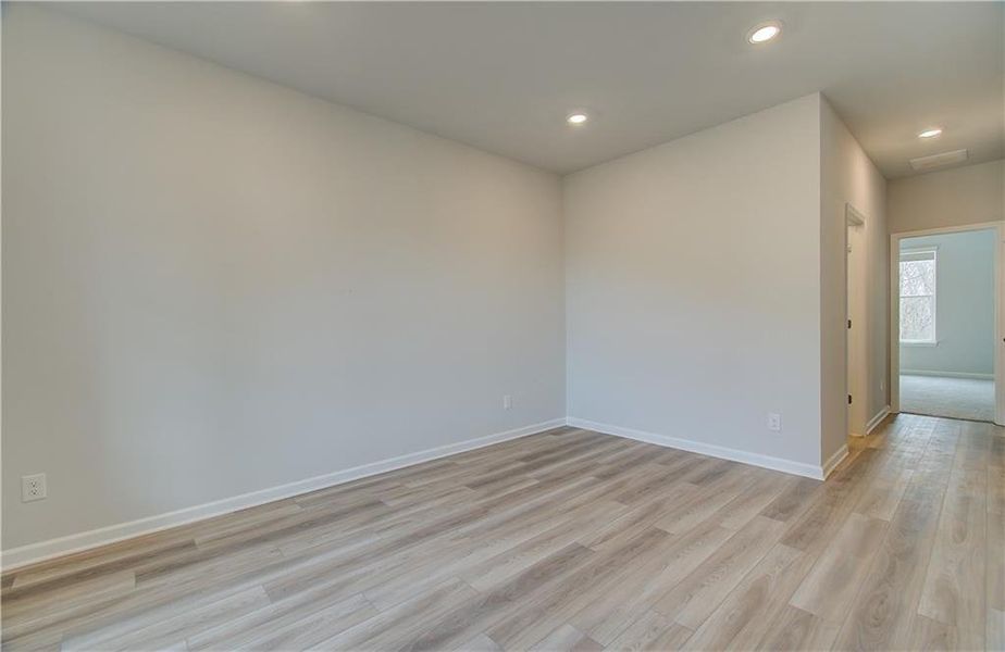 Spacious, unfurnished interior of a new home in Trinity Park, McDonough (Image 54). Spacious, unfurnished interior of a new home in Trinity Park, McDonough (Image 54).