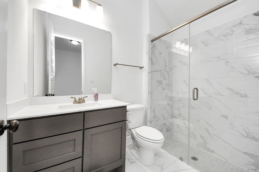 Full Bathroom Full Bathroom