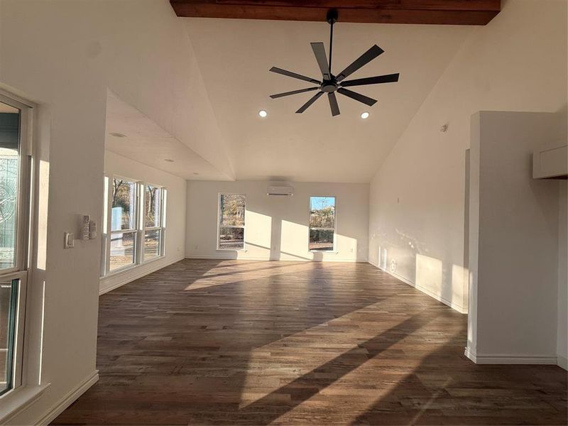 Spacious, unfurnished interior of a new home in , Mineola (Image 17). Spacious, unfurnished interior of a new home in , Mineola (Image 17).
