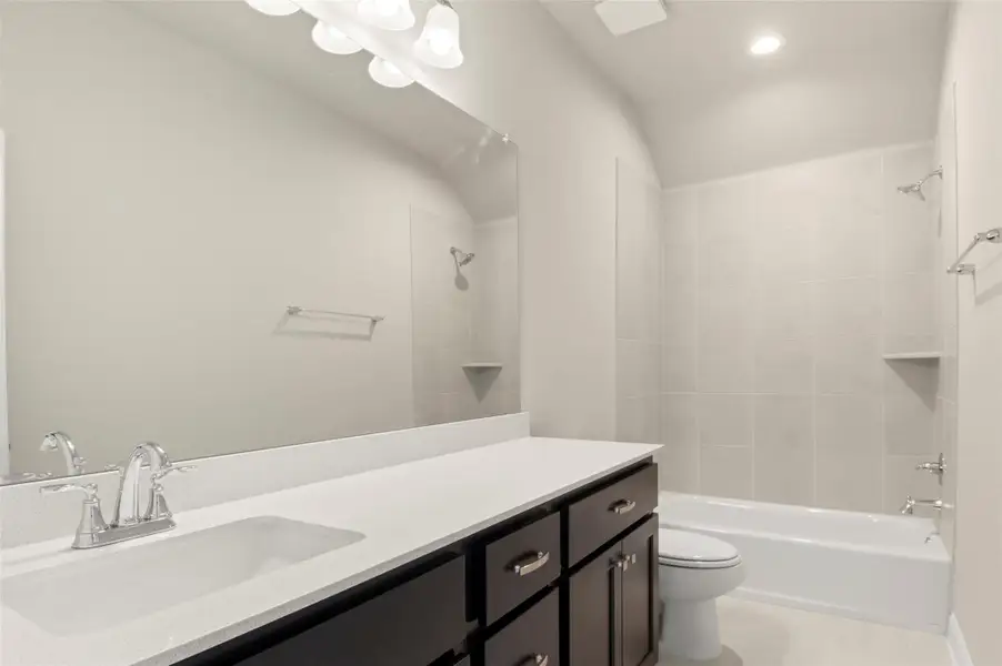 Furnished interior view inside a new home in Oaks at San Gabriel, Georgetown (Image 6). Furnished interior view inside a new home in Oaks at San Gabriel, Georgetown (Image 6).