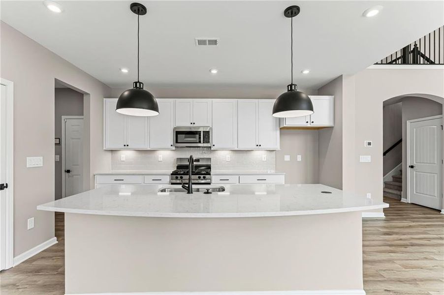 Furnished interior view inside a new home in Twin Lakes, Hoschton (Image 4). Furnished interior view inside a new home in Twin Lakes, Hoschton (Image 4).