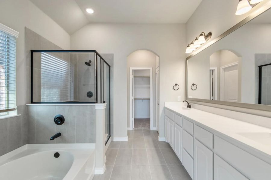 Representative furnished interior of a home built from the Concept 2440 by Landsea Homes in Chisholm Hills, Cleburne (Image 56).