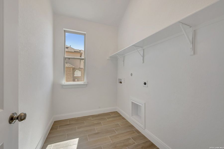 Spacious, unfurnished interior of a new home in Preserve at Annabelle Ranch, San Antonio (Image 16). Spacious, unfurnished interior of a new home in Preserve at Annabelle Ranch, San Antonio (Image 16).
