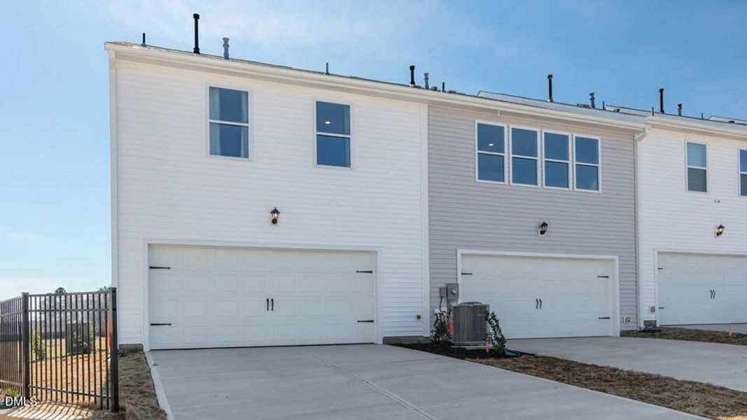 lot-106-collin-b-553-old-battle-bridge-r