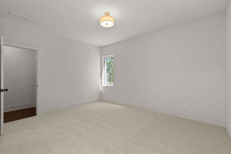 Spacious, unfurnished interior of a new home in Aster, Roswell (Image 50).