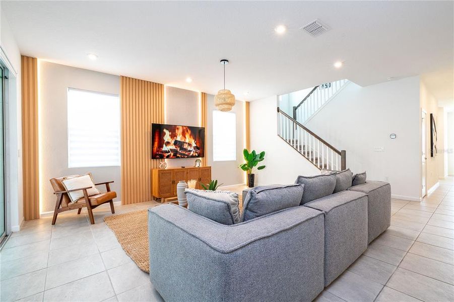 Furnished interior view inside a new home in , Kissimmee (Image 30).