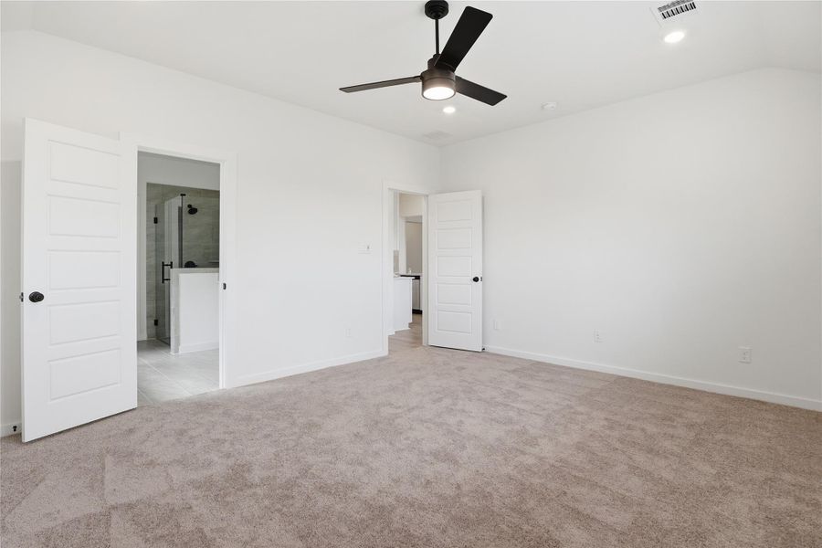 Spacious, unfurnished interior of a new home in , Alvin (Image 31). Spacious, unfurnished interior of a new home in , Alvin (Image 31).