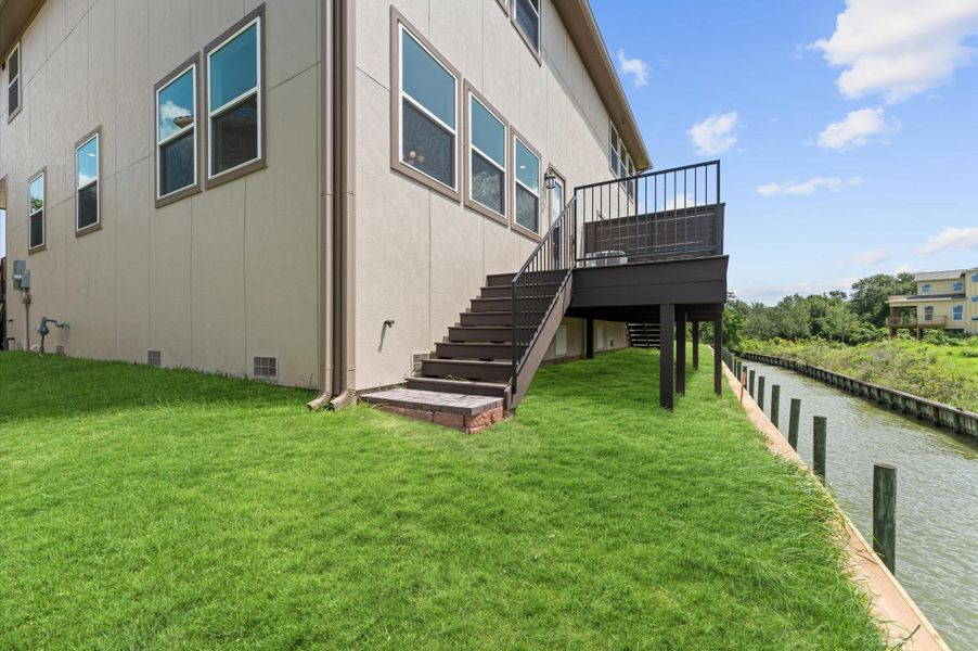 Front exterior of a new home in , Seabrook, TX, highlighting curb appeal (Image 1).