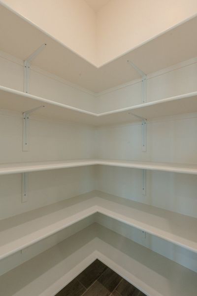 Spacious, unfurnished interior of a new home in Emerald Estates, El Paso (Image 33).