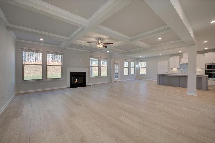 Spacious, unfurnished interior of a new home in Riverbend Overlook, Fayetteville (Image 30).
