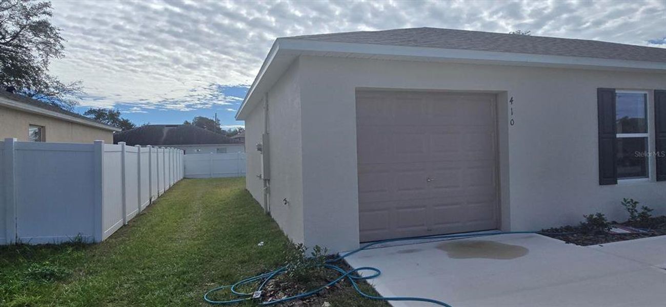 Exterior details and patio area of a home in Poinciana, Poinciana (Image 3). Exterior details and patio area of a home in Poinciana, Poinciana (Image 3).