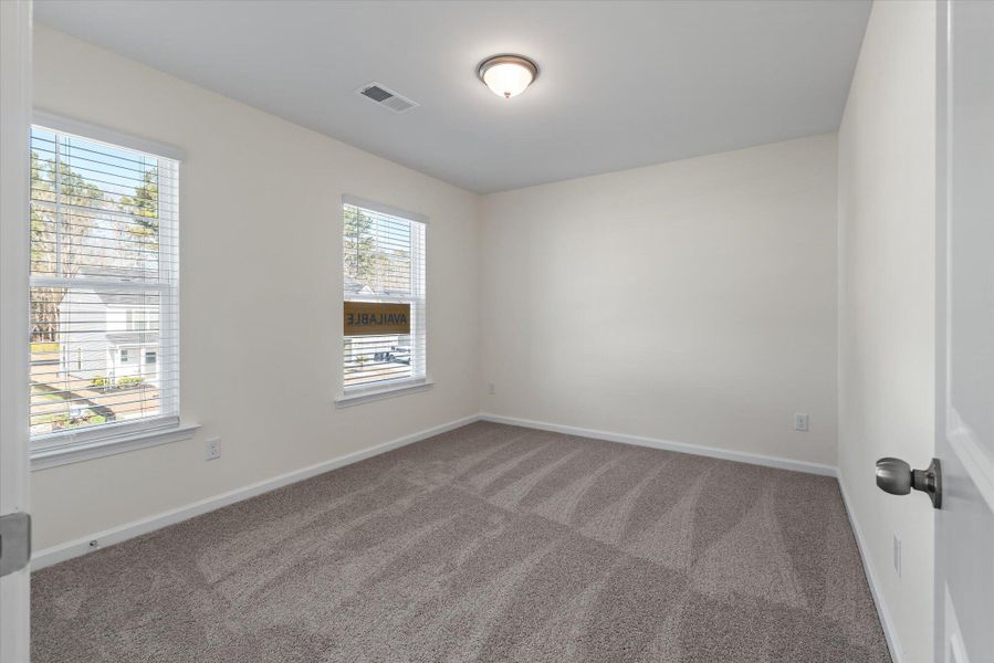 Spacious, unfurnished interior of a new home in Parker's Preserve, Ridgeville (Image 17).