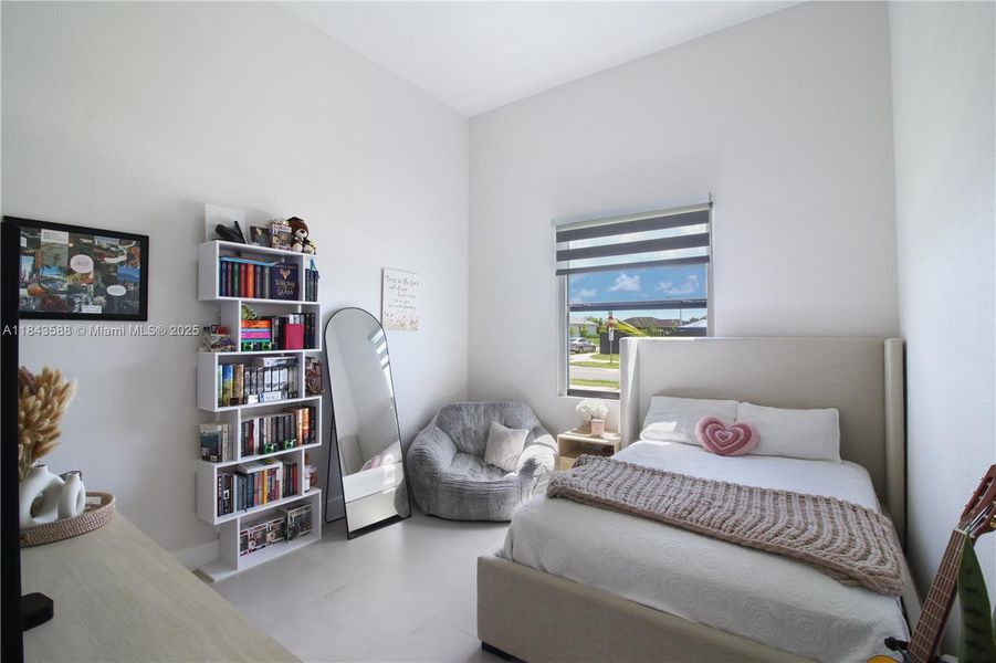 Furnished interior view inside a new home in , Homestead (Image 30).