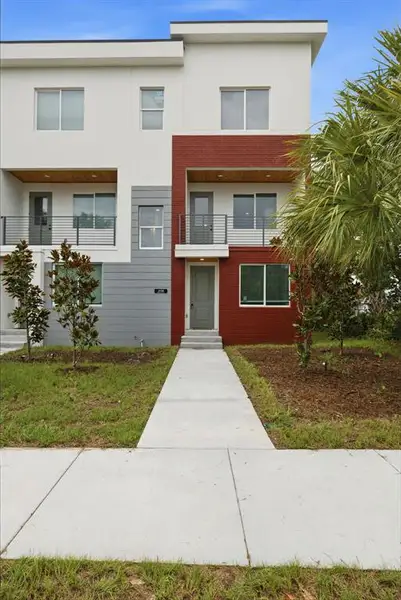 Exterior details and patio area of a home in , Tampa (Image 22).