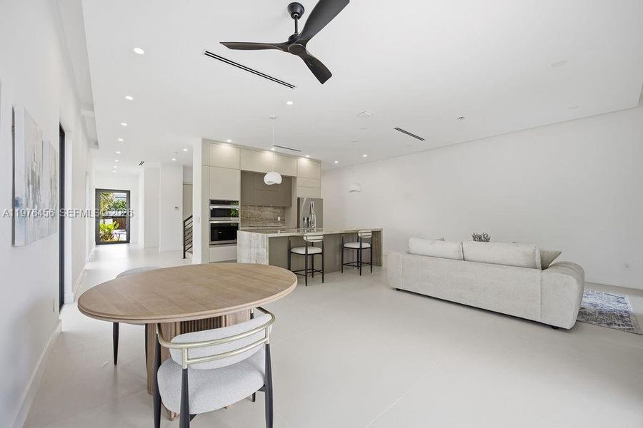 Furnished interior view inside a new home in , Fort Lauderdale (Image 36).