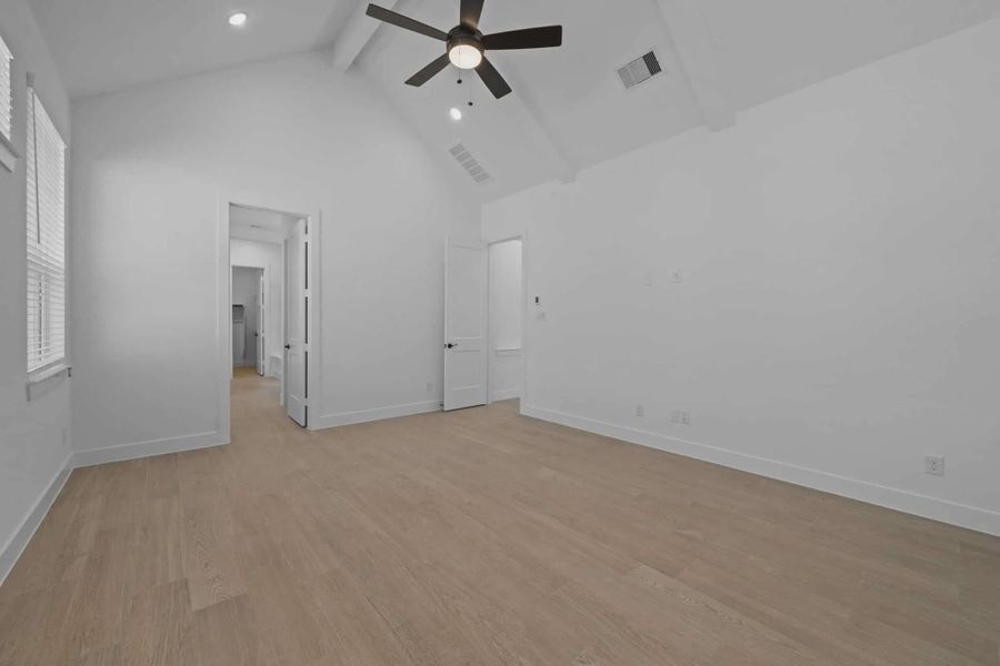 Spacious, unfurnished interior of a new home in The Woodlands Hills, Willis (Image 25).