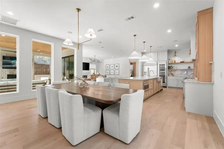 Furnished interior view inside a new home in , Dallas (Image 14).