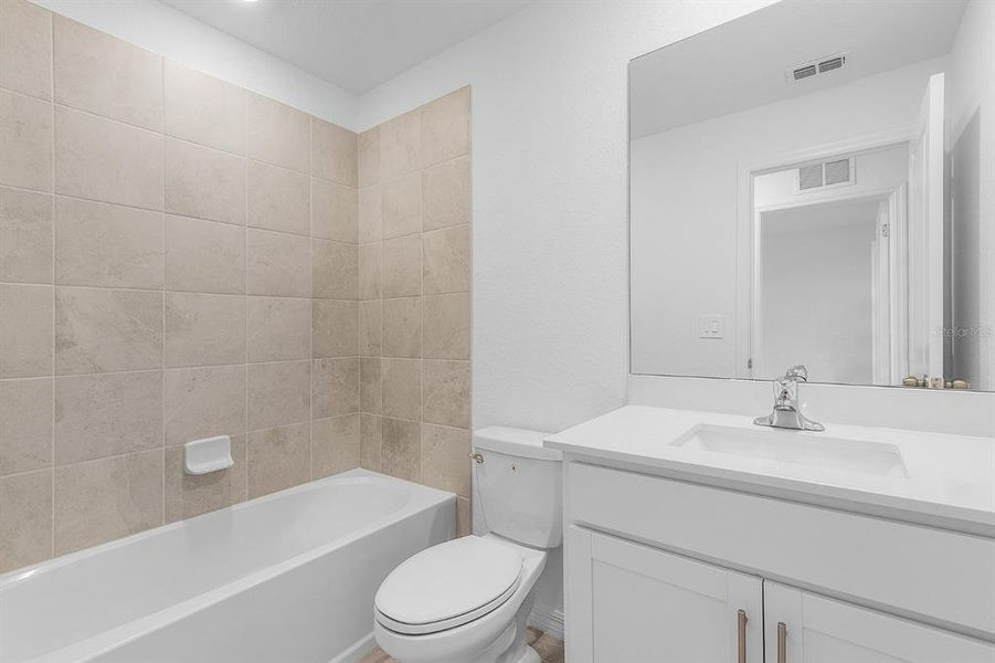 Furnished interior view inside a new home in , Bradenton (Image 6).