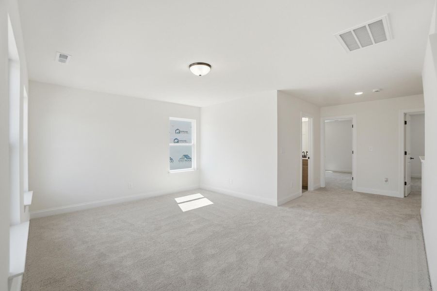 Spacious, unfurnished interior of a new home in Ashton Park, Monroe (Image 41). Spacious, unfurnished interior of a new home in Ashton Park, Monroe (Image 41).
